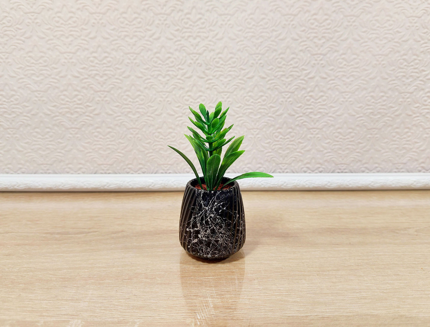 Miniature artificial plants in pots, set of 5 pcs, black