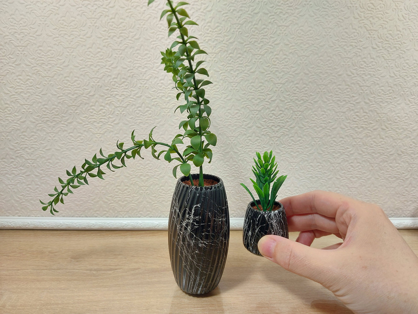 Miniature artificial plants in pots, set of 5 pcs, black