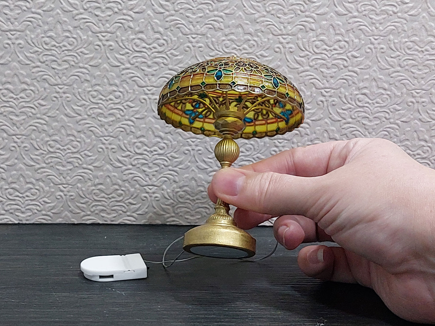 Tiffany Style stained glass lamp with LED, Sunny Clematis