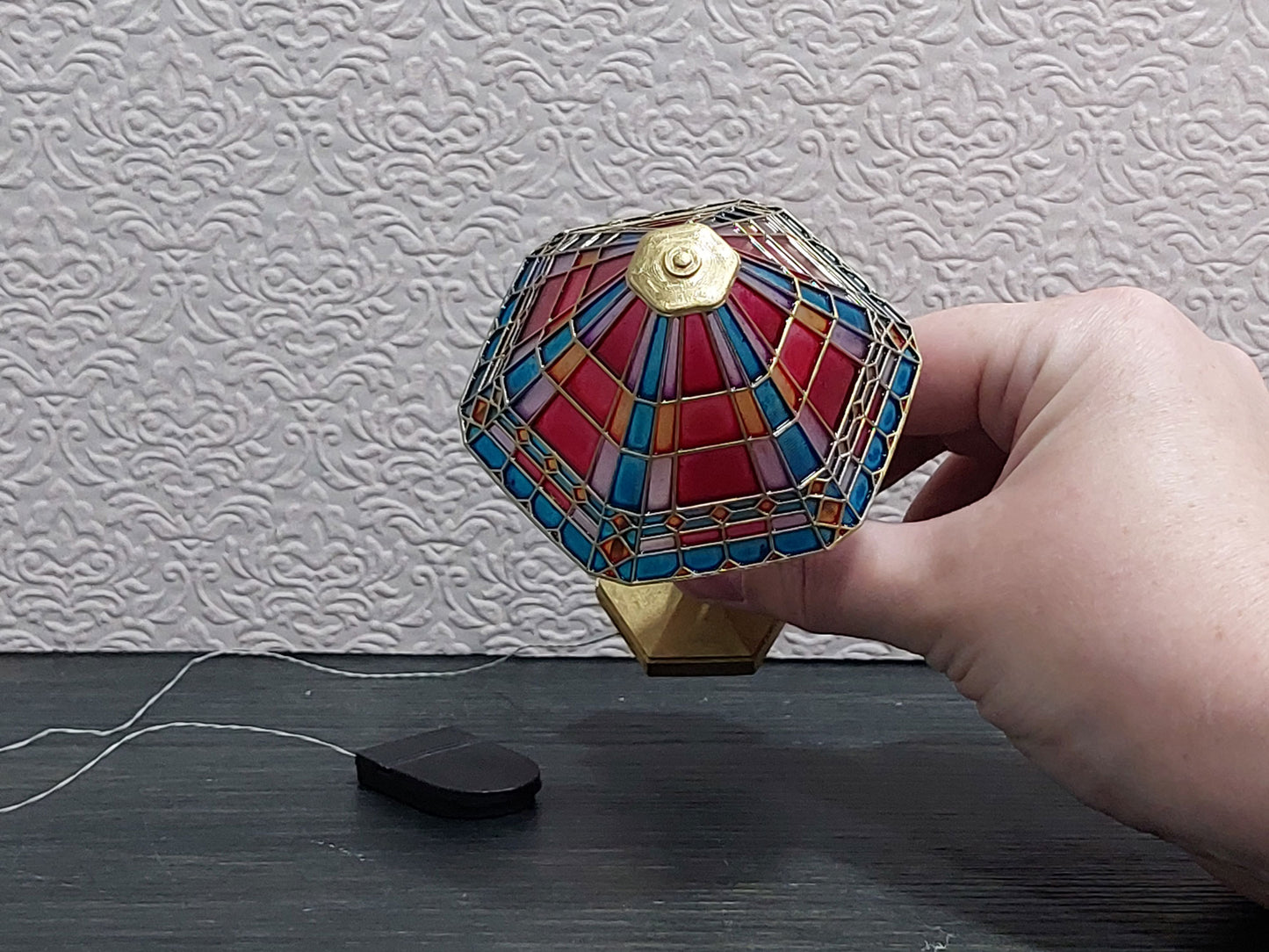 Tiffany Style stained glass lamp with LED, Ruby Lights