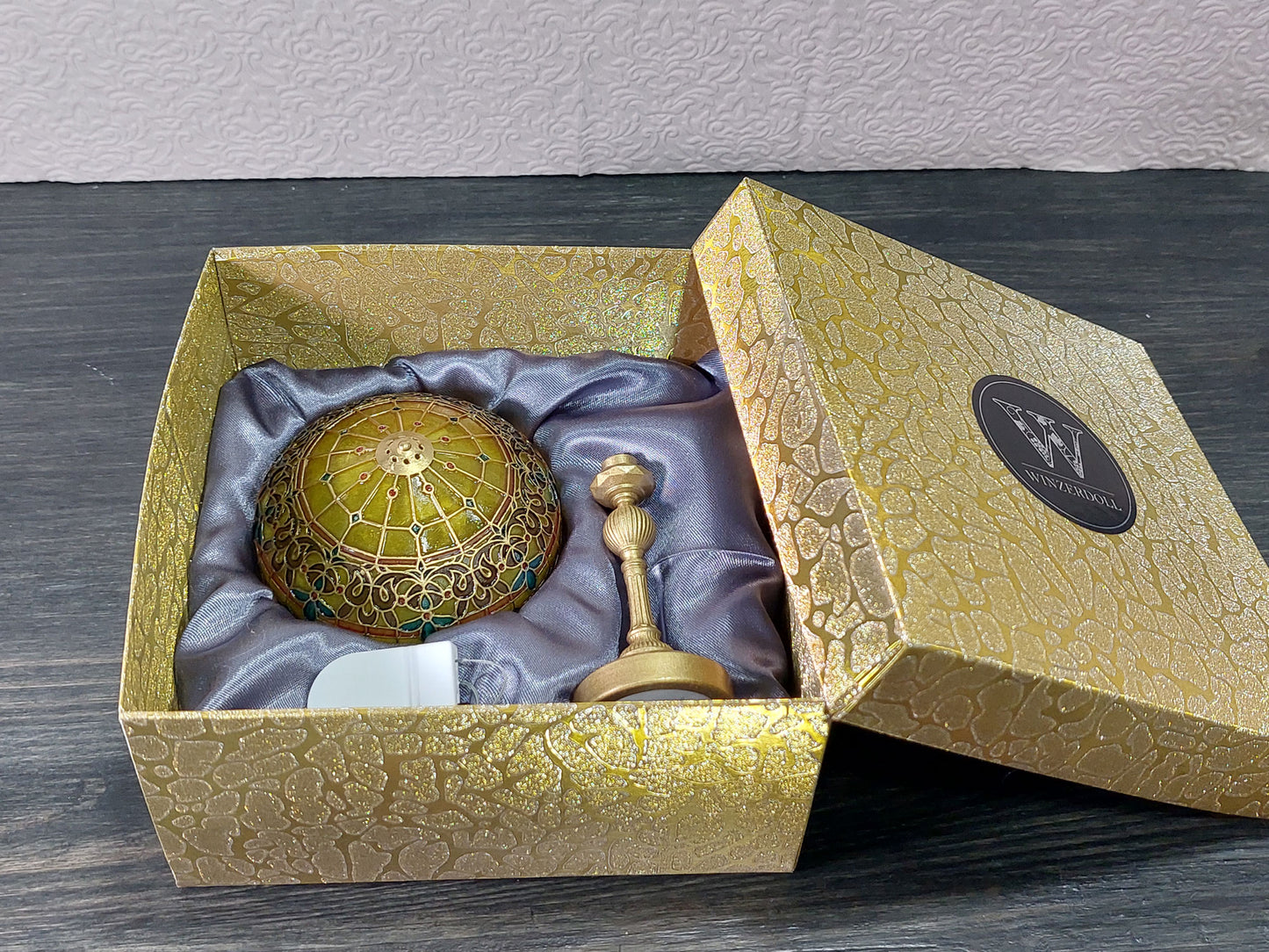 Tiffany Style stained glass lamp with LED, Sunny Clematis