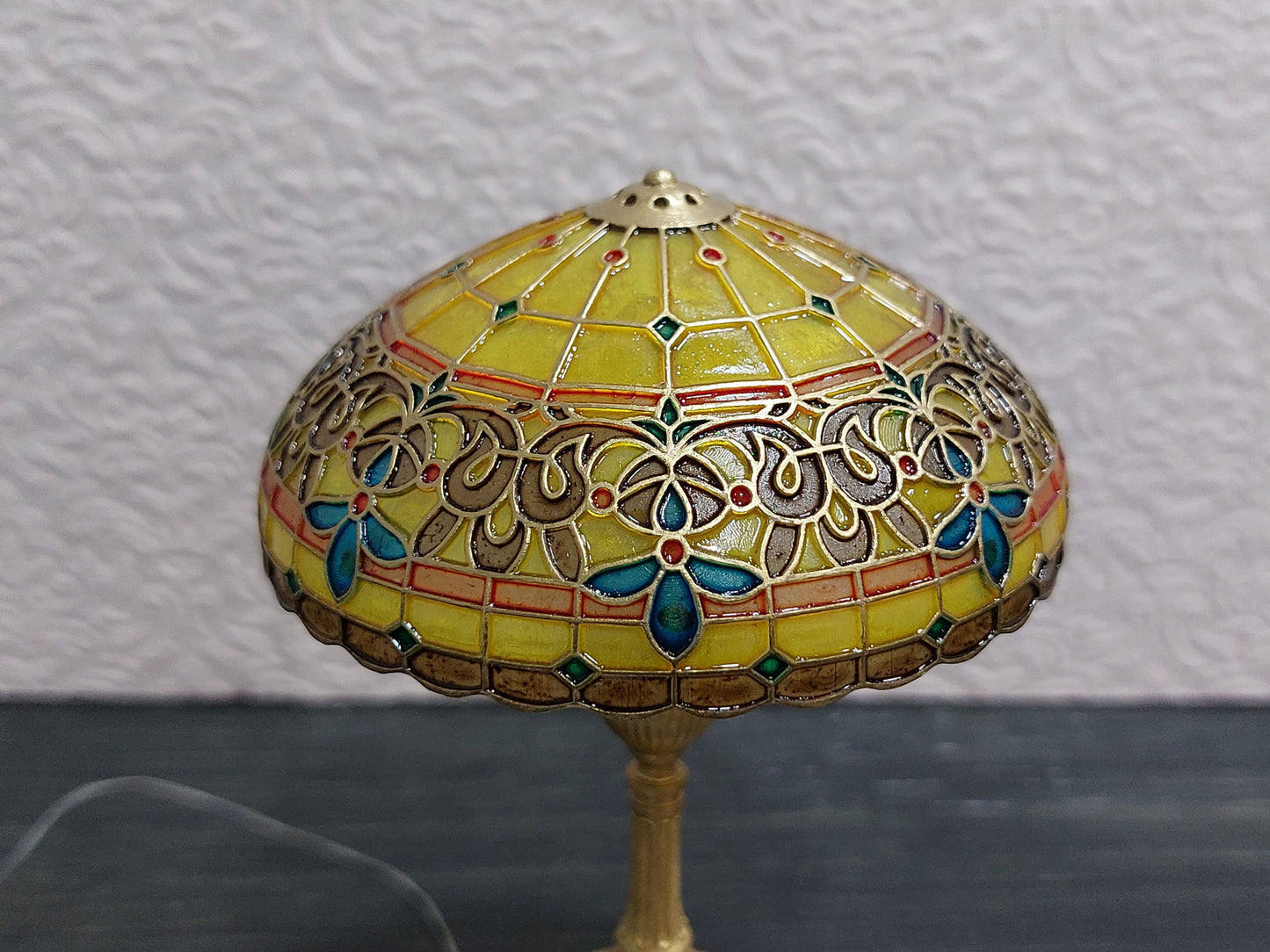 Tiffany Style stained glass lamp with LED, Sunny Clematis