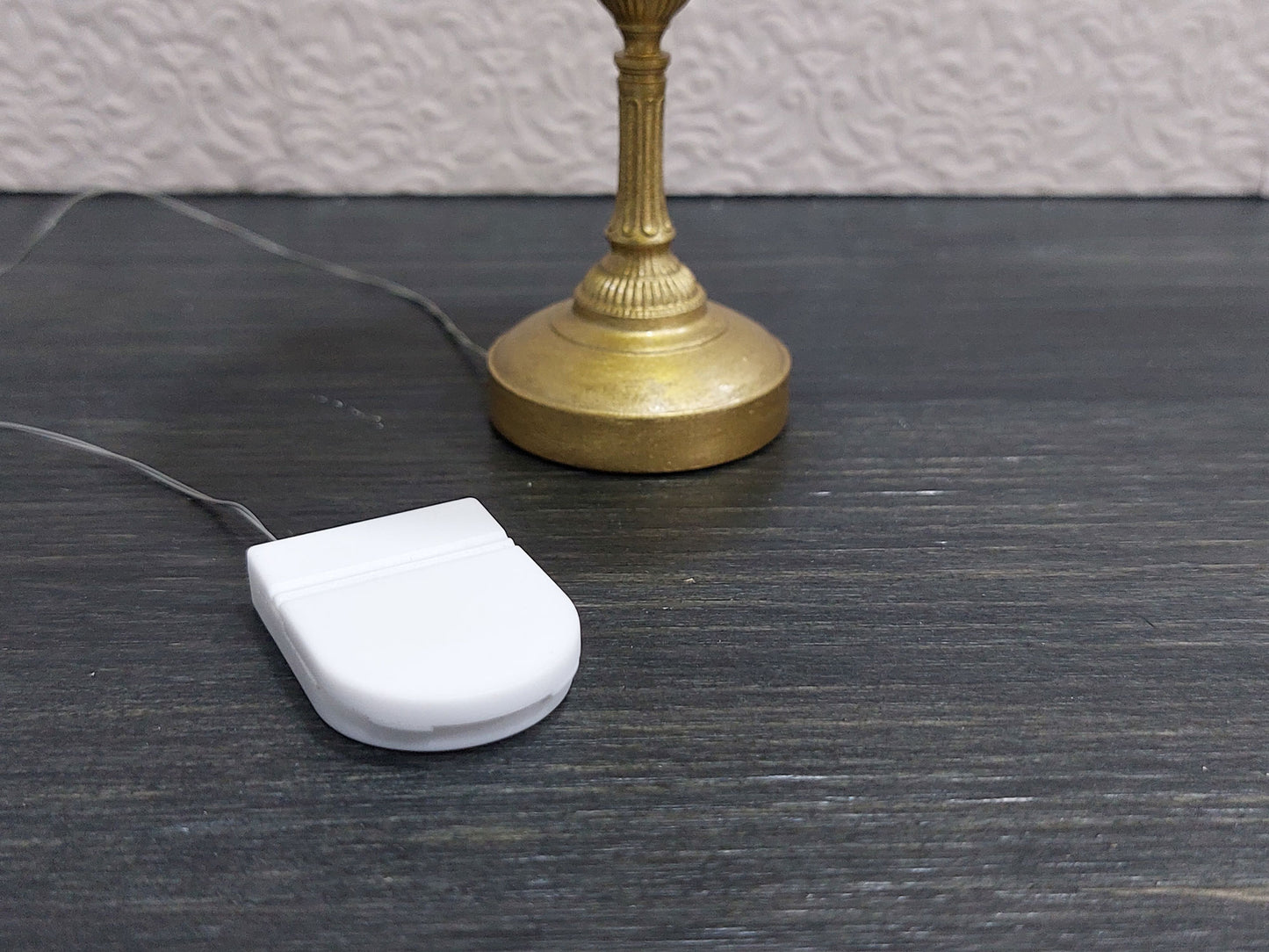 Tiffany Style stained glass lamp with LED, Sunny Clematis