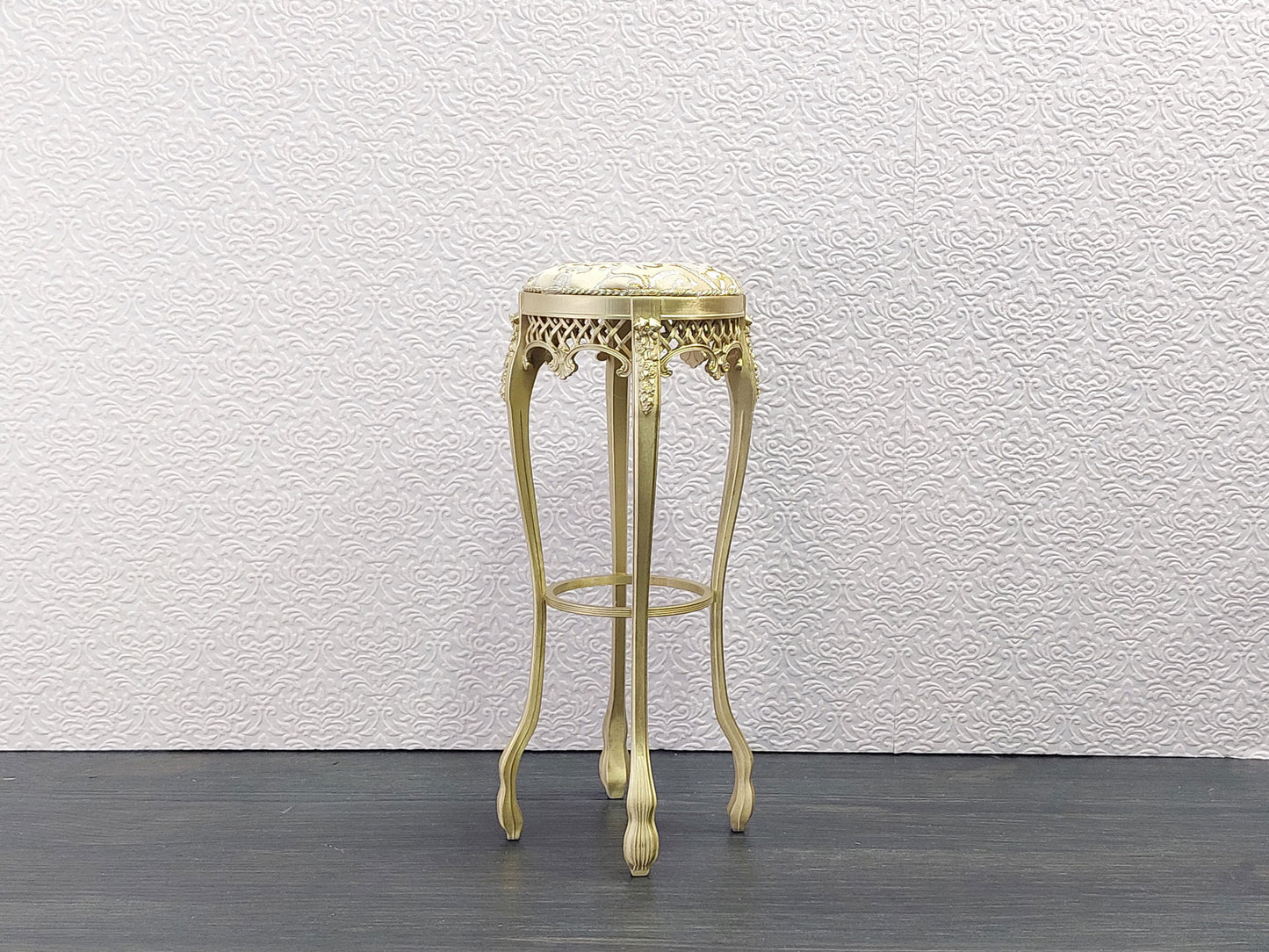 Classical bar stool, gold