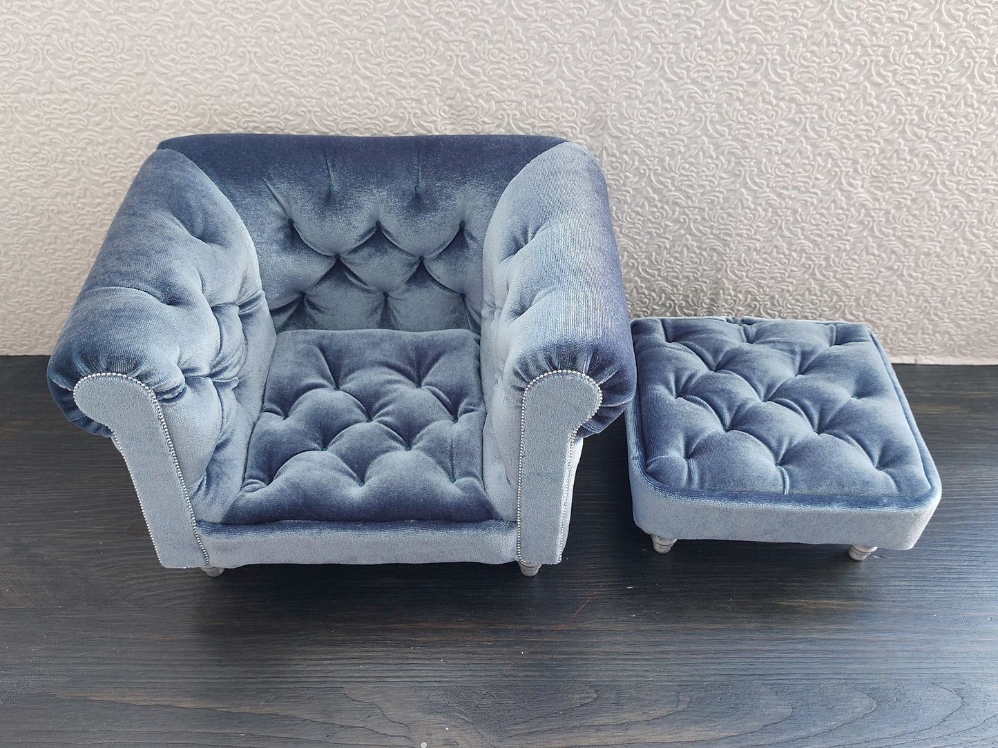 Chesterfield armchair with ottoman, blue gray velvet