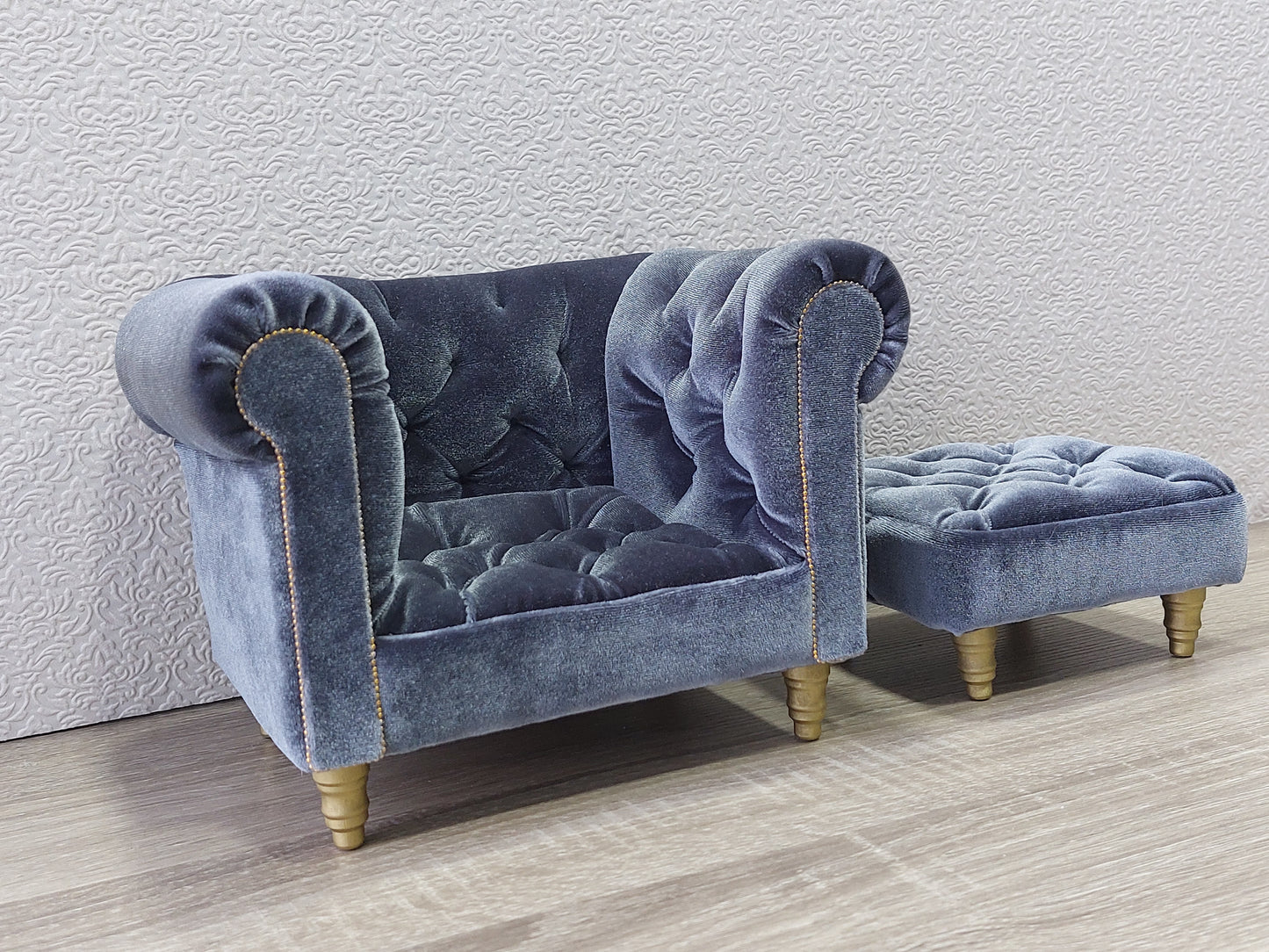 Chesterfield armchair with ottoman, gray velvet