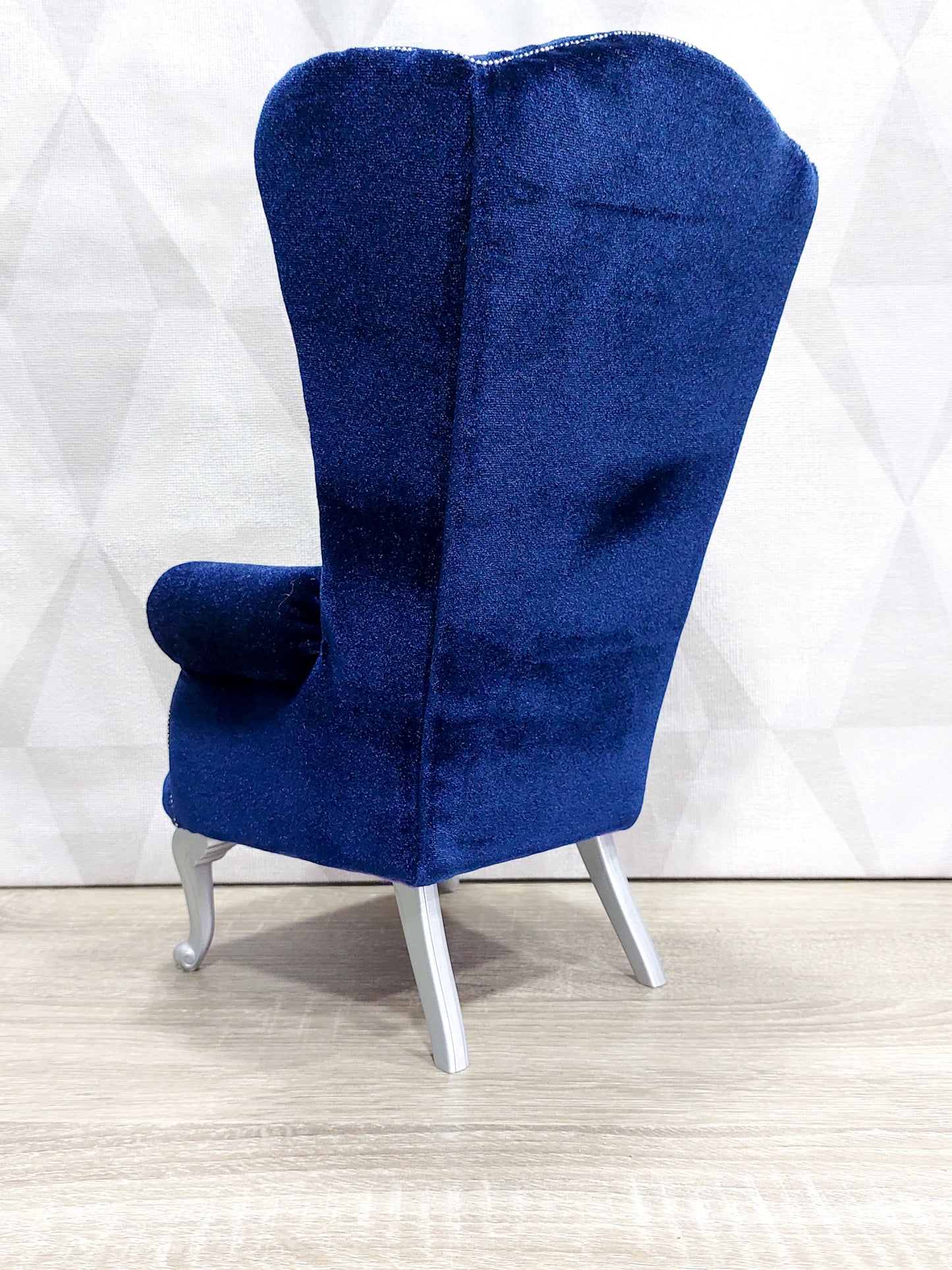 Chesterfield queen chair, blue velvet