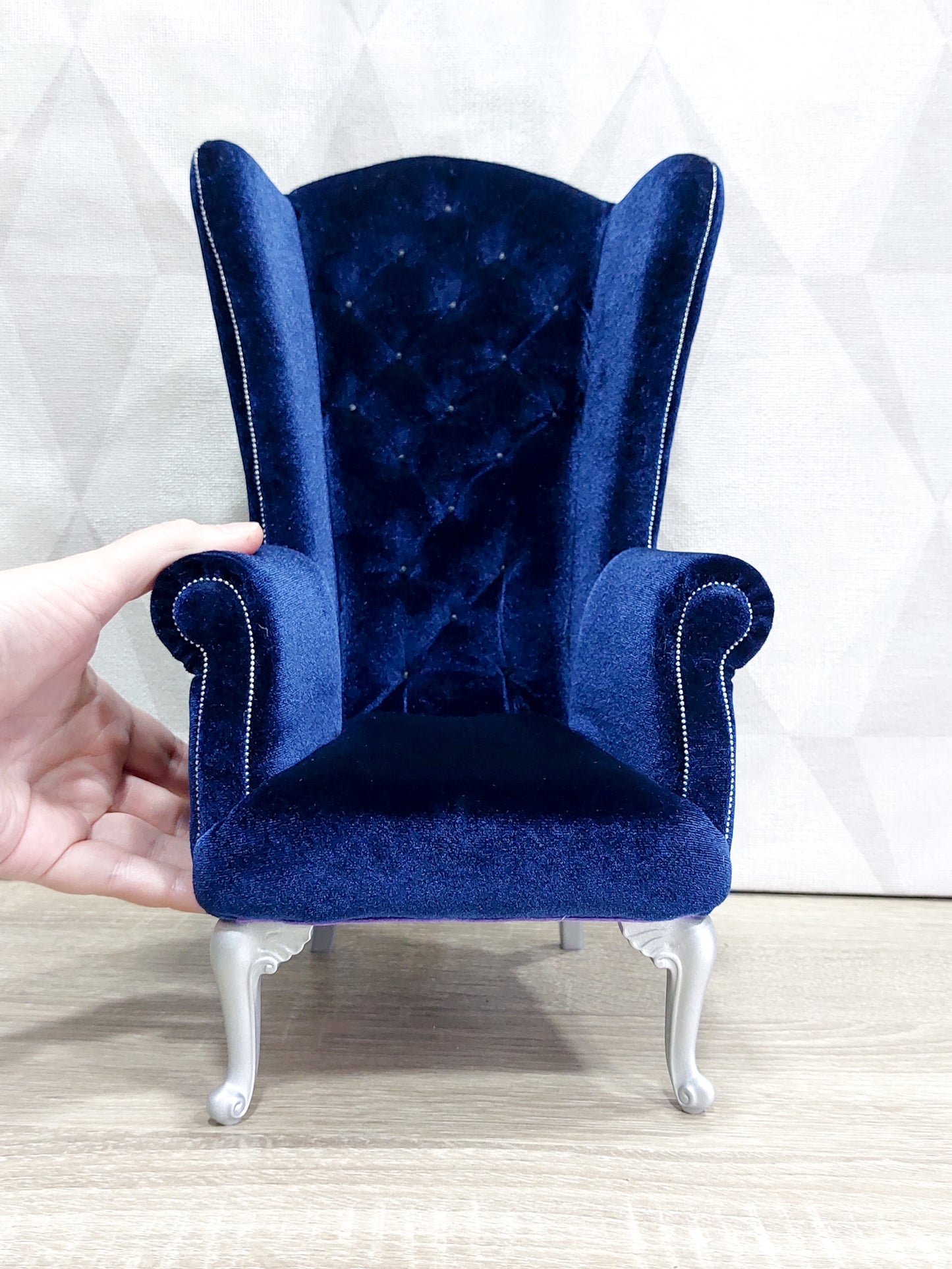 Chesterfield queen chair, blue velvet