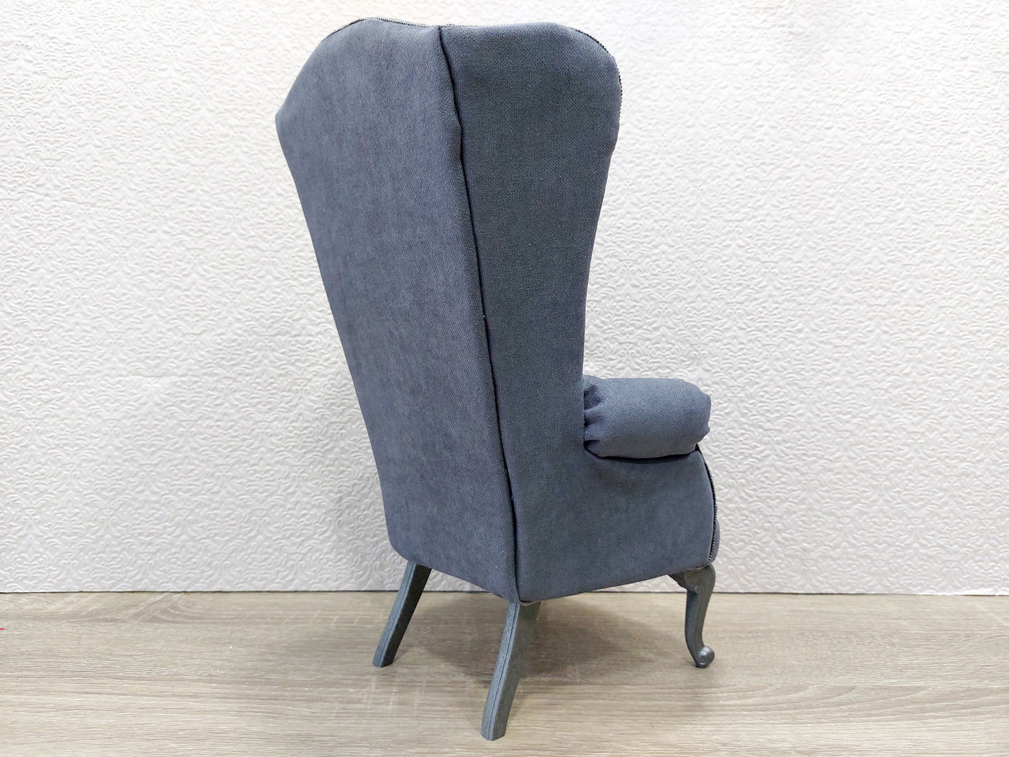 Chesterfield queen chair, gray