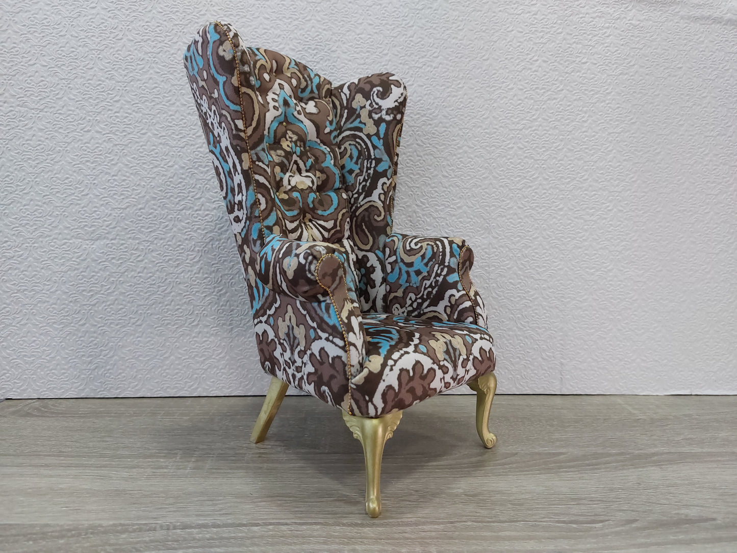 Chesterfield queen chair, brown & blue