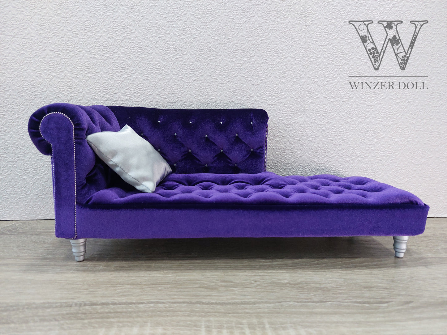 Chesterfield chaise lounge, purple velvet