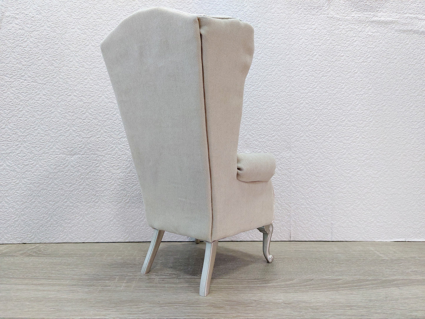 Chesterfield queen chair, beige