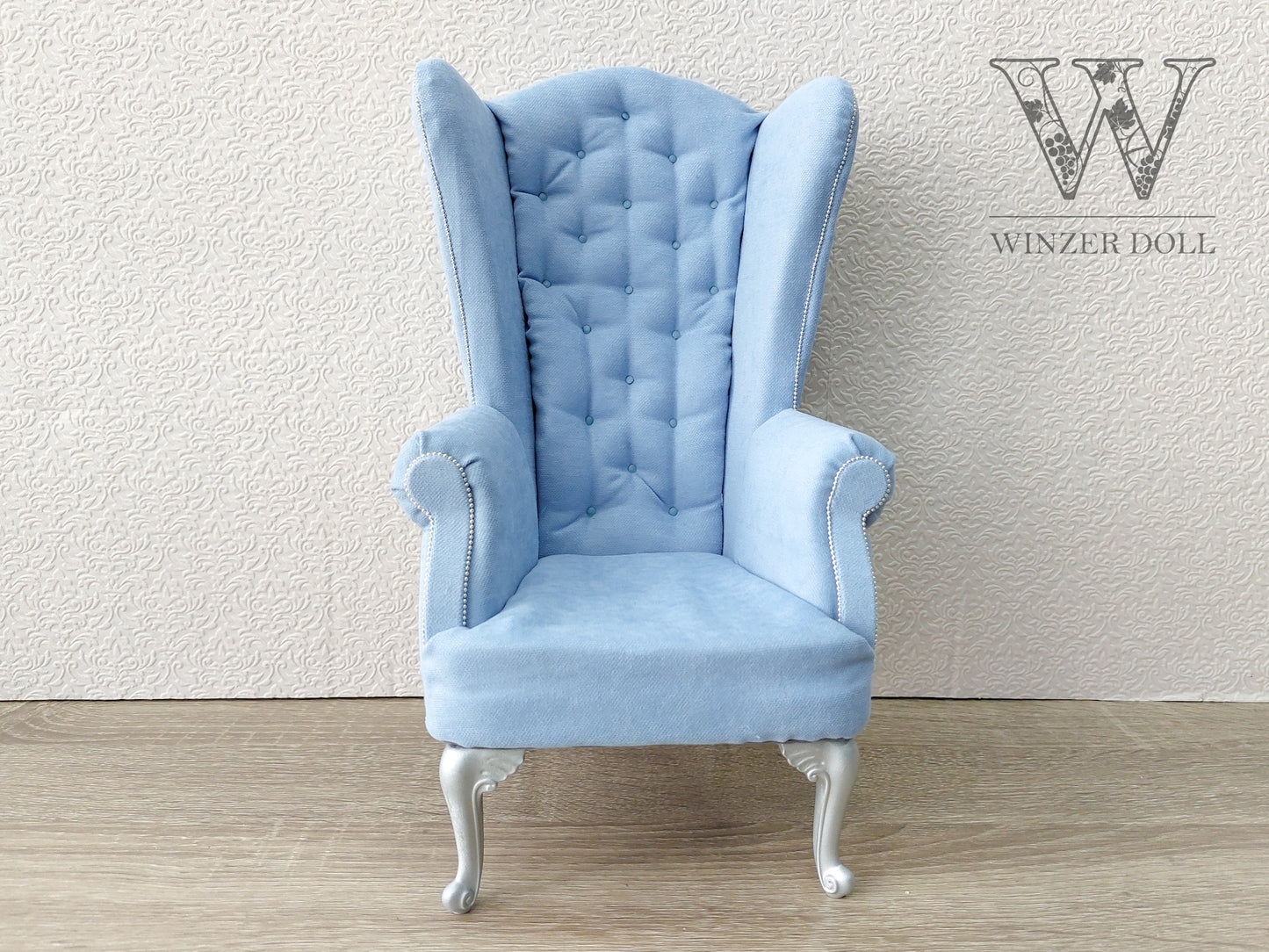 Chesterfield queen chair, blue