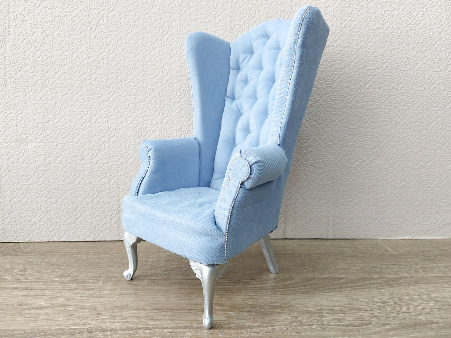 Chesterfield queen chair, blue