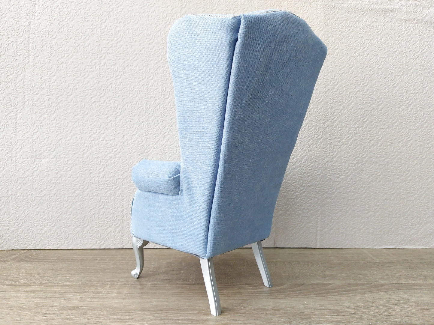 Chesterfield queen chair, blue