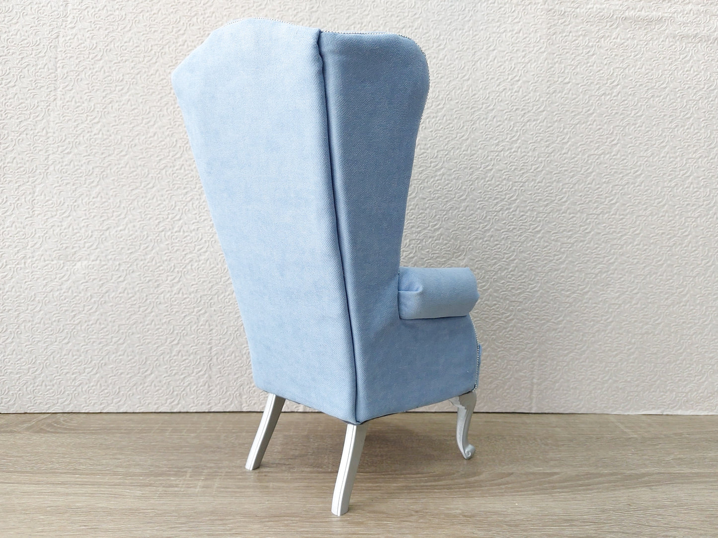Chesterfield queen chair, blue