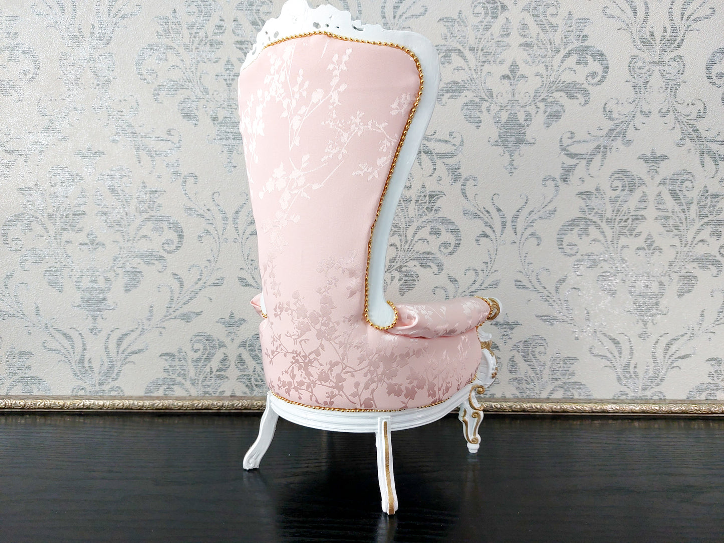Baroque throne for dolls, white & pink