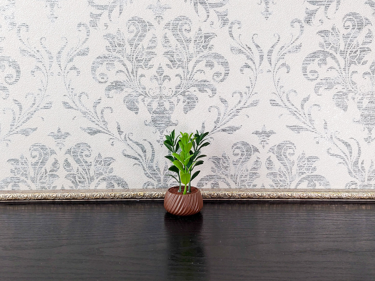 Miniature artificial plants in pots, set of 5 pcs, brown