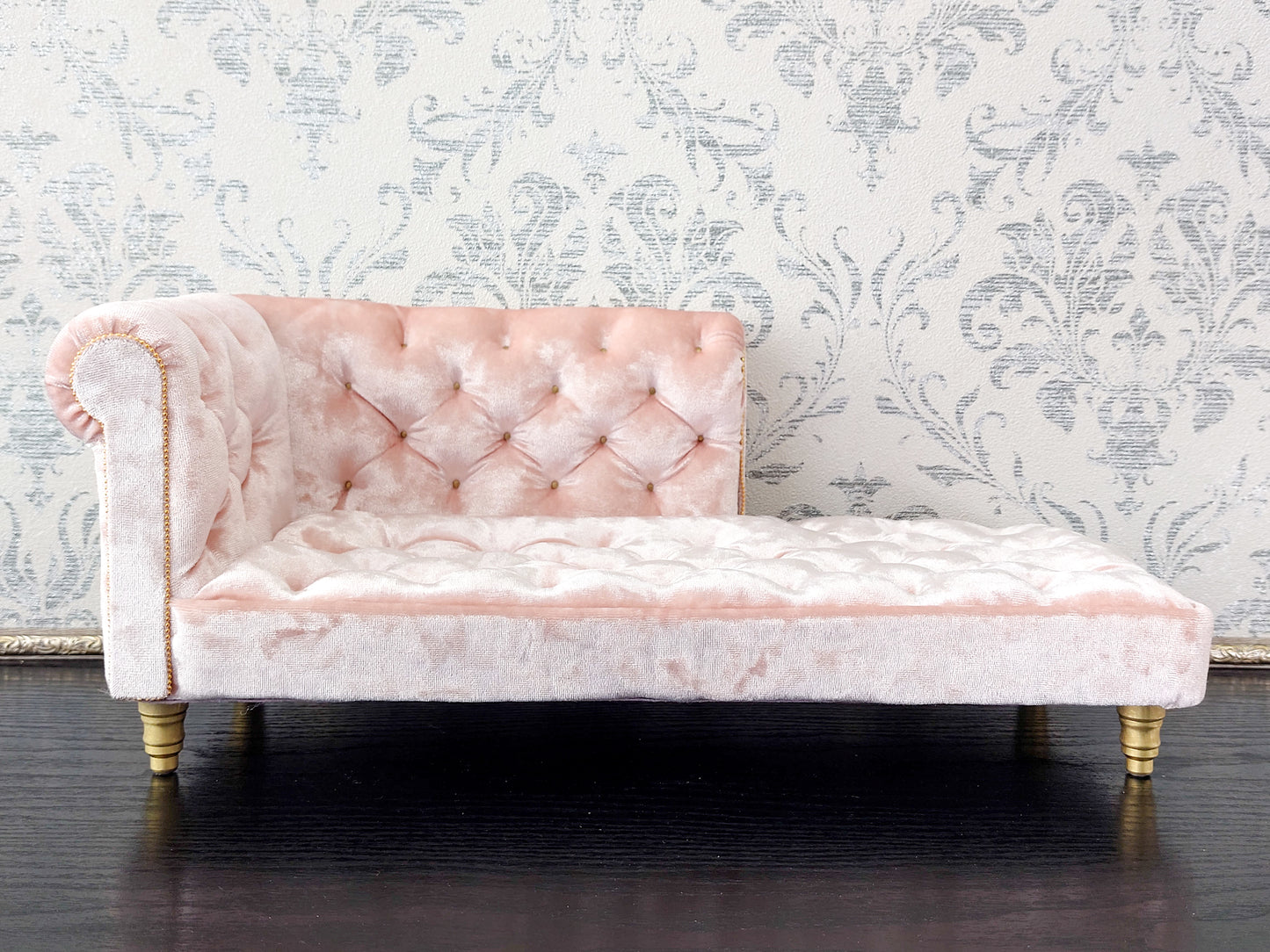 Chesterfield chaise lounge, pink velvet