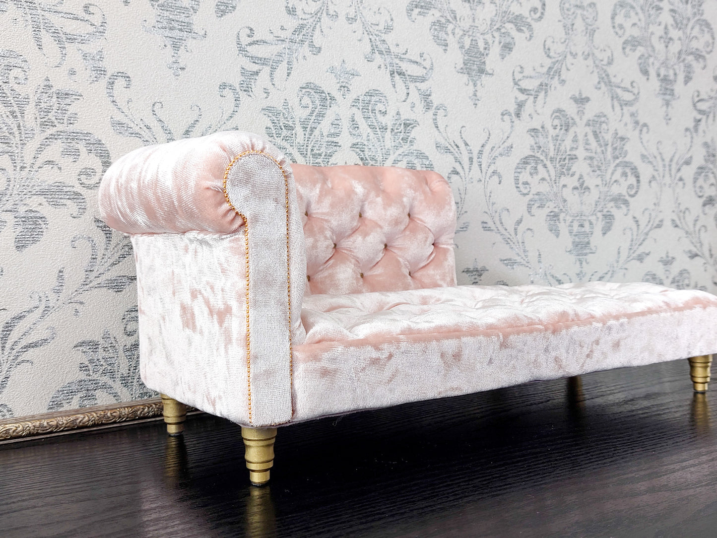 Chesterfield chaise lounge, pink velvet