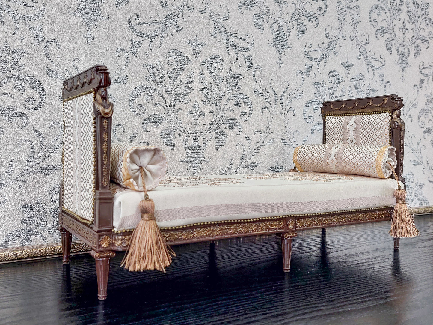 Classical french daybed for dolls, brown & beige