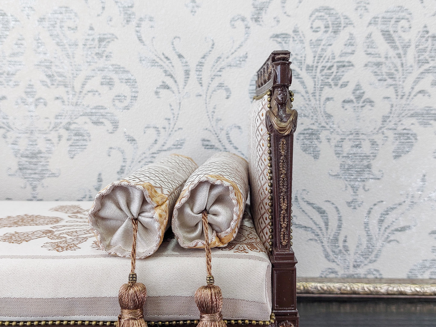 Classical french daybed for dolls, brown & beige