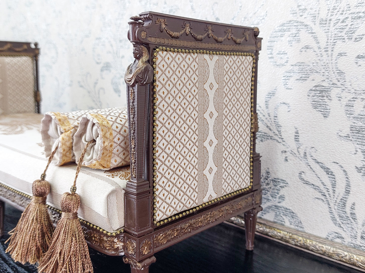Classical french daybed for dolls, brown & beige