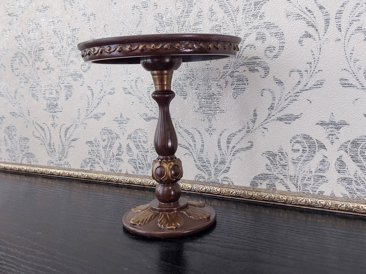 Baroque round table for dolls, brown