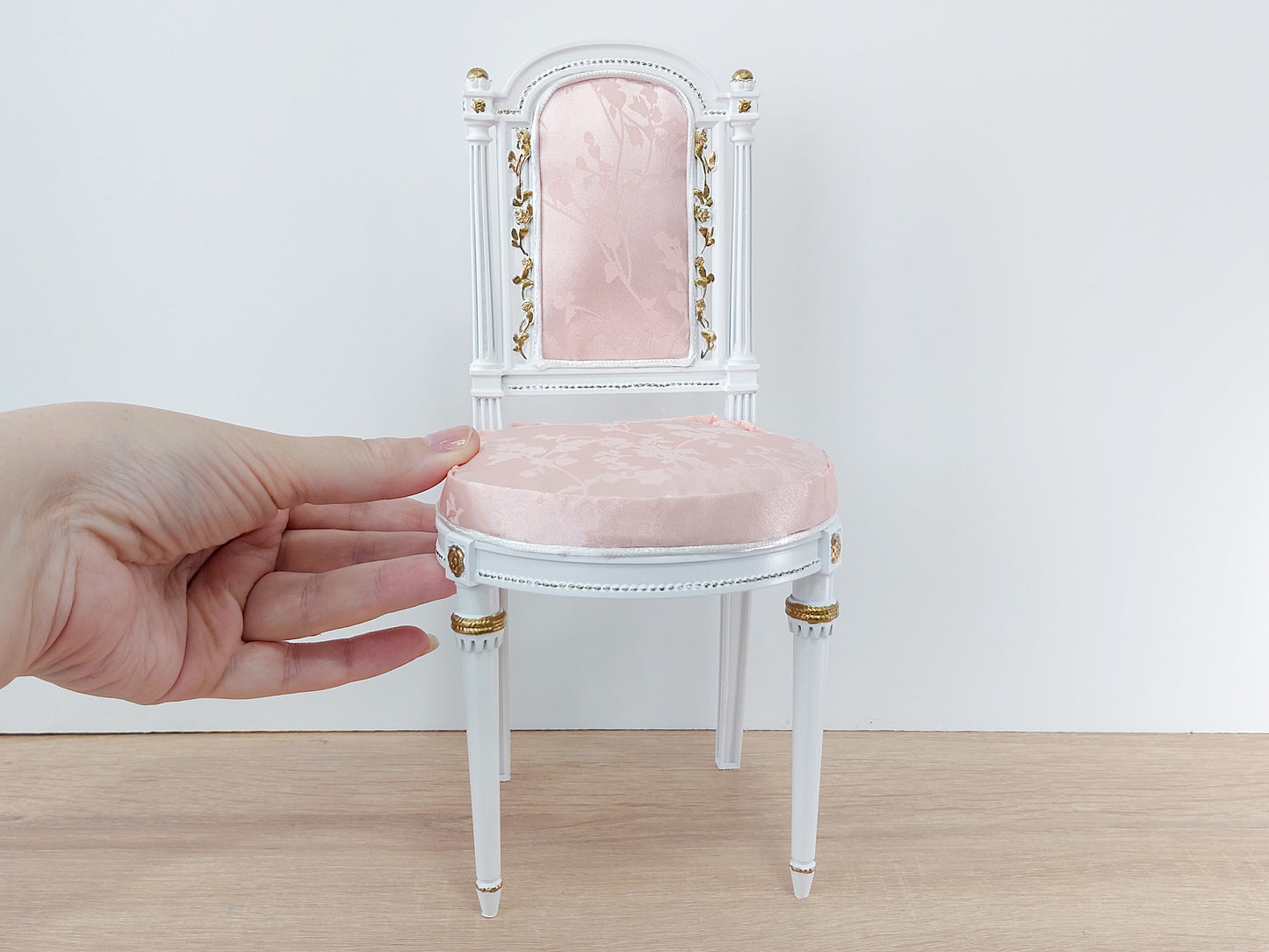 Classical chair, Marie Antoinette style, white & pink