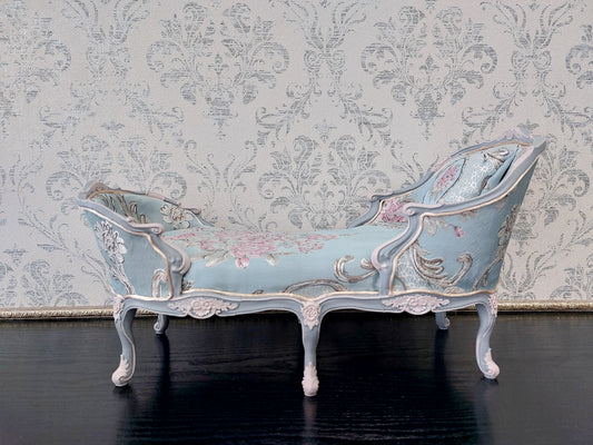 Reserved - 4 chairs, 2 daybeds for 17" dolls