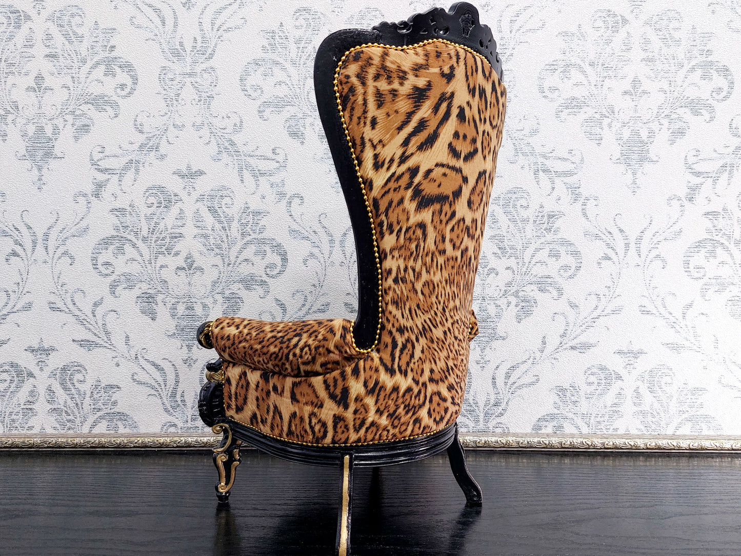 Baroque throne for dolls, black & leopard print