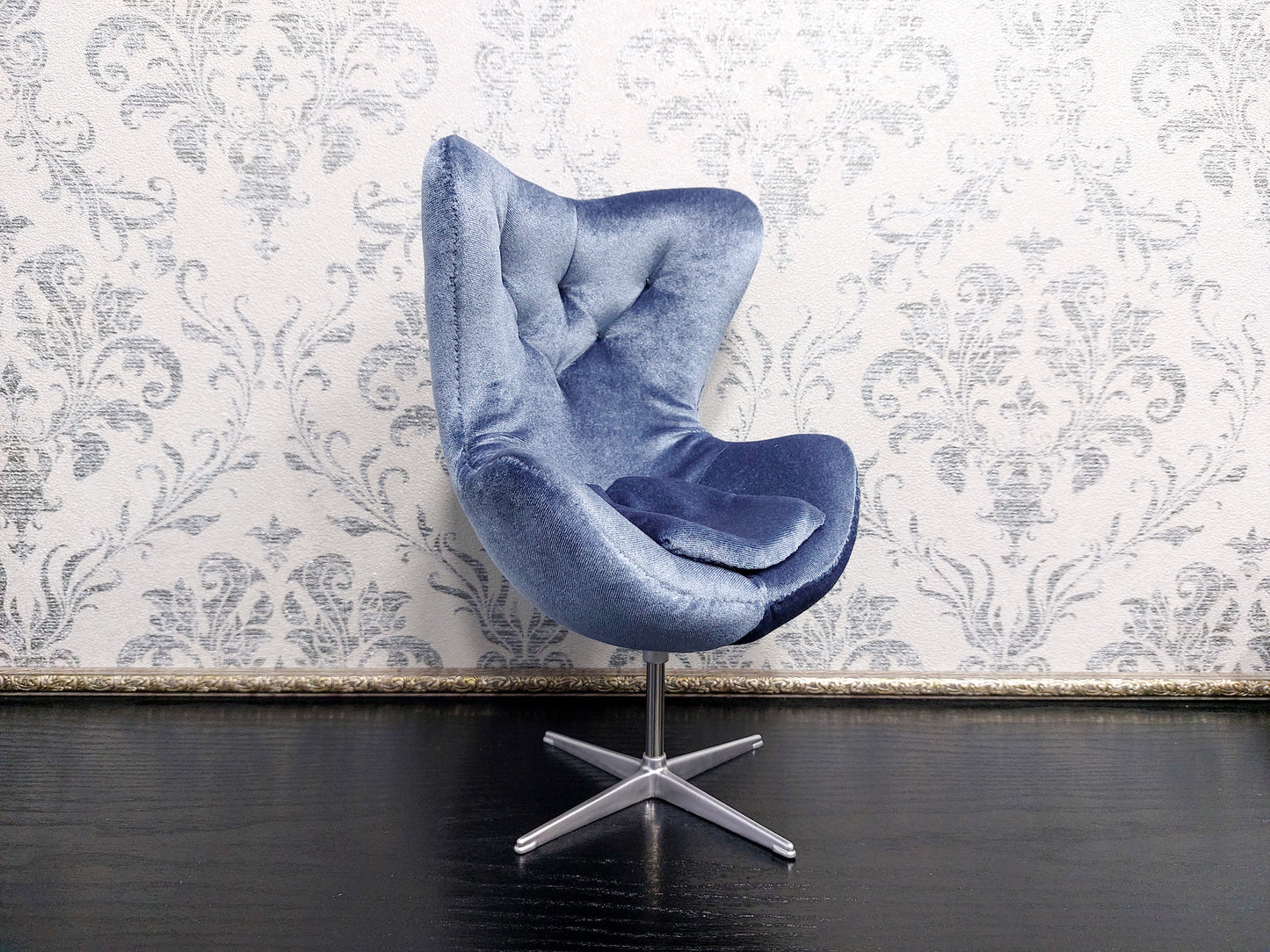 Egg chair, gray velvet