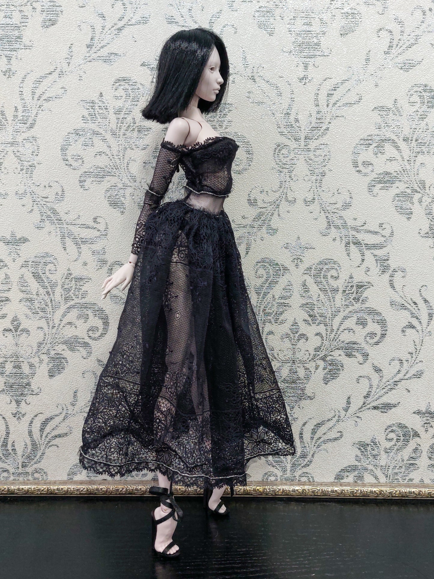Lace dress, black