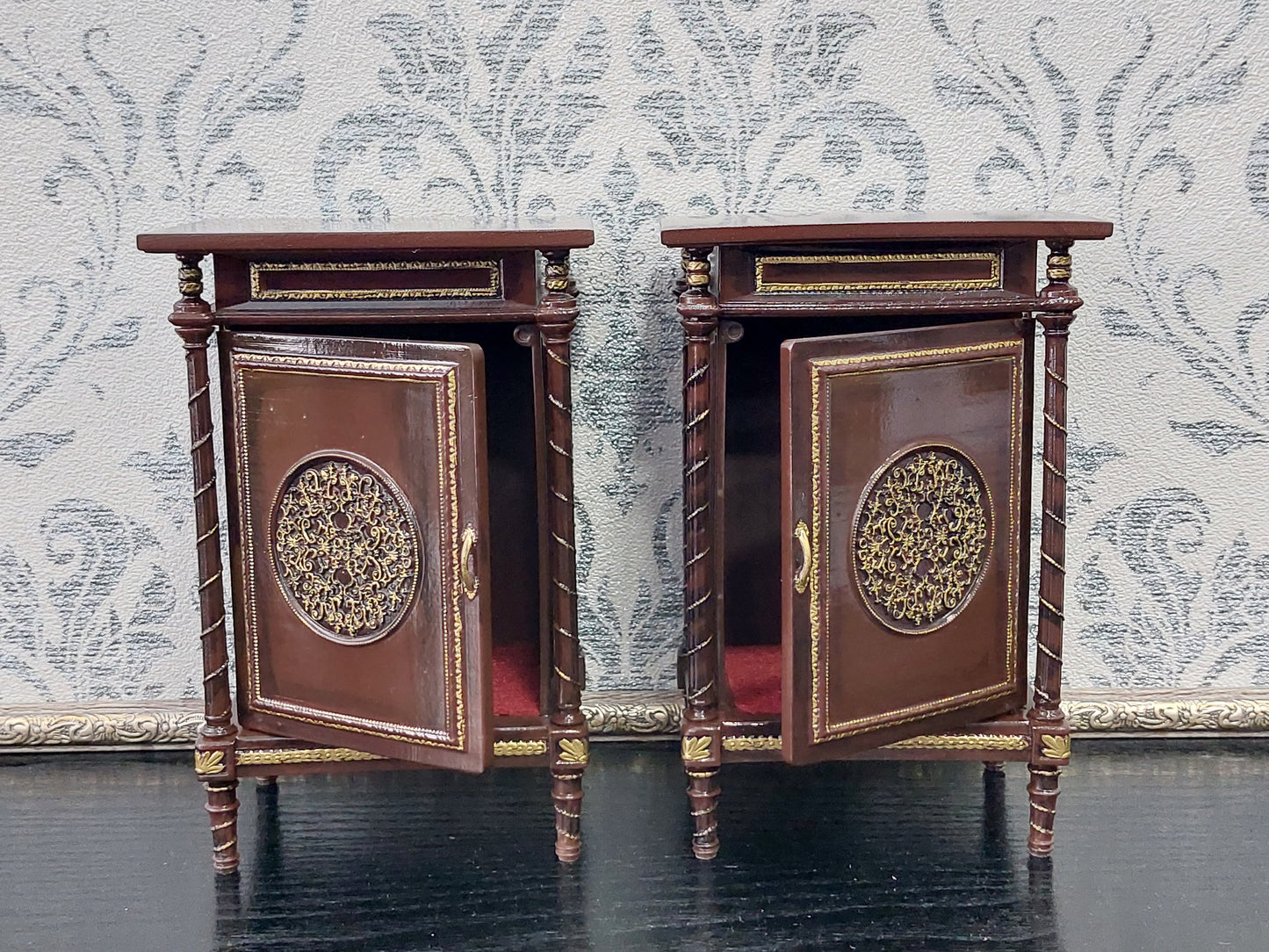 Bedside table for dolls, brown