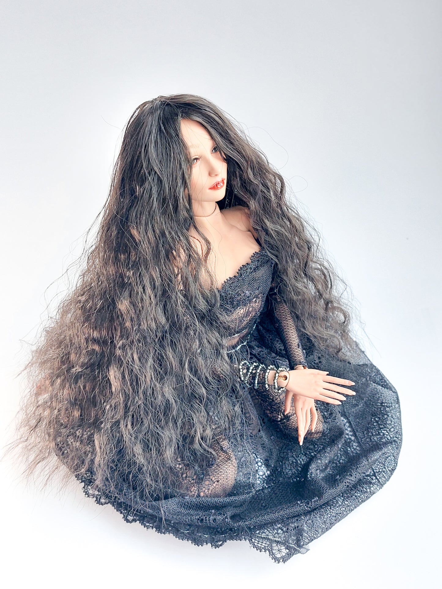 Wig long wavy, dark brown, synthetic silk