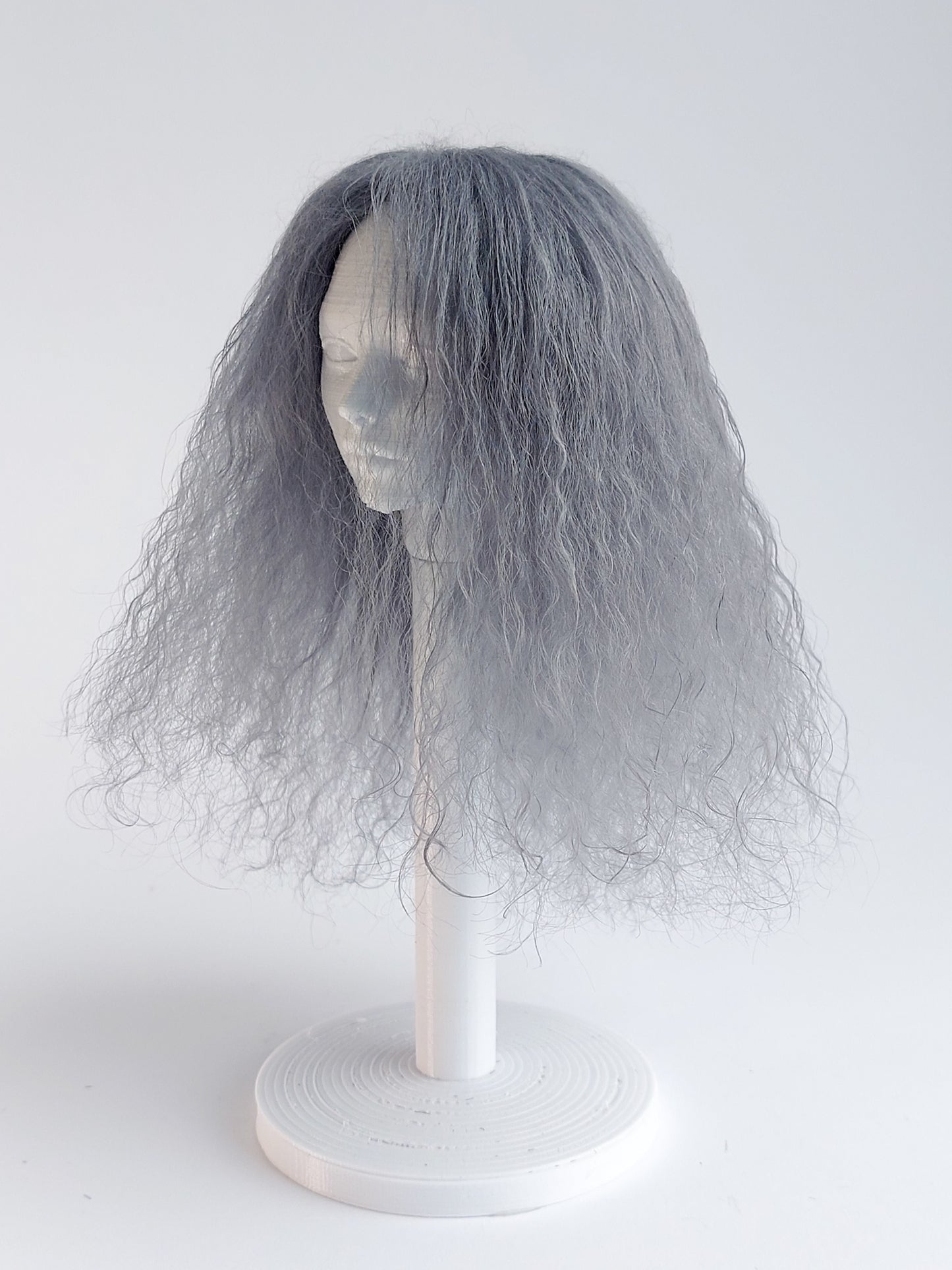 Wig wavy, gray, lamb fur
