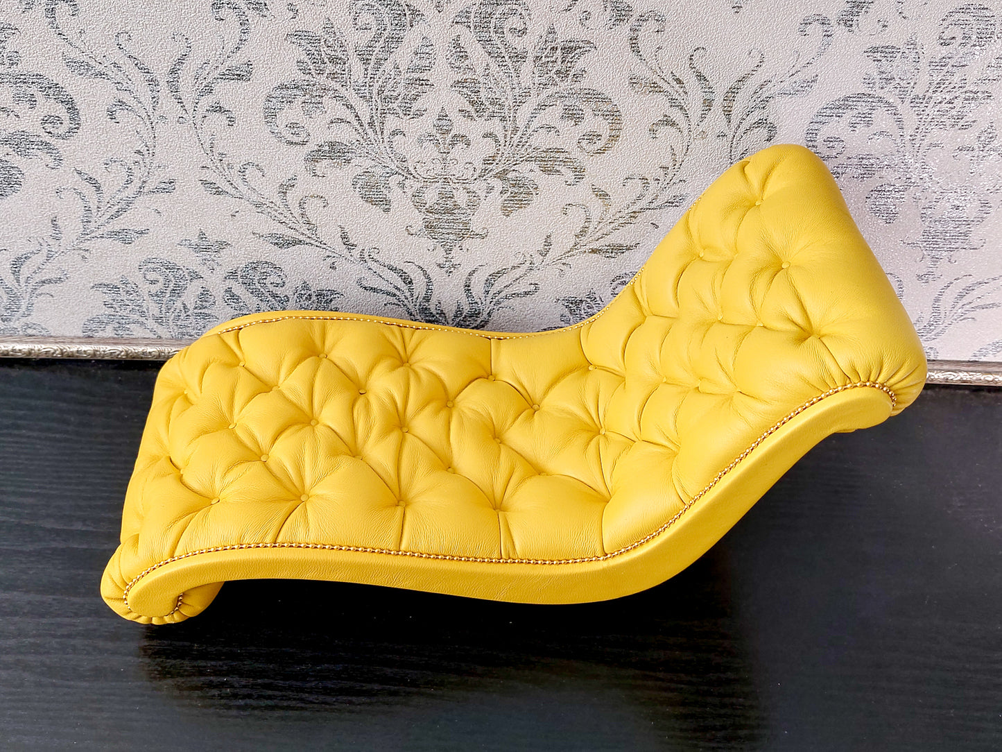 Chaise lounge Wave yellow lether
