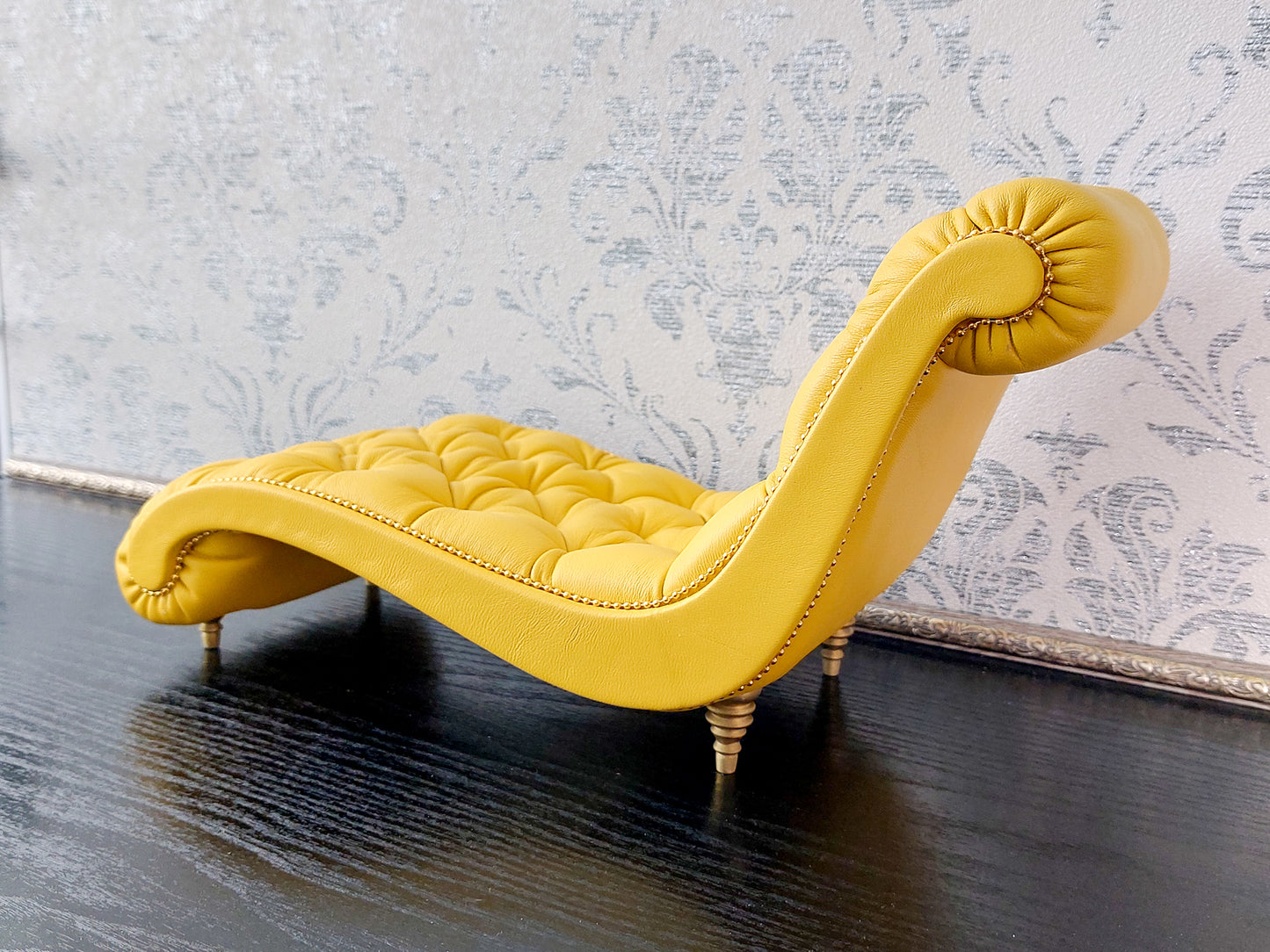 Chaise lounge Wave yellow lether