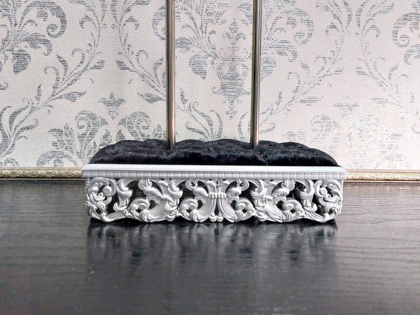 Reserved - 1/4 tet-a-tet chair, double doll stand, silver