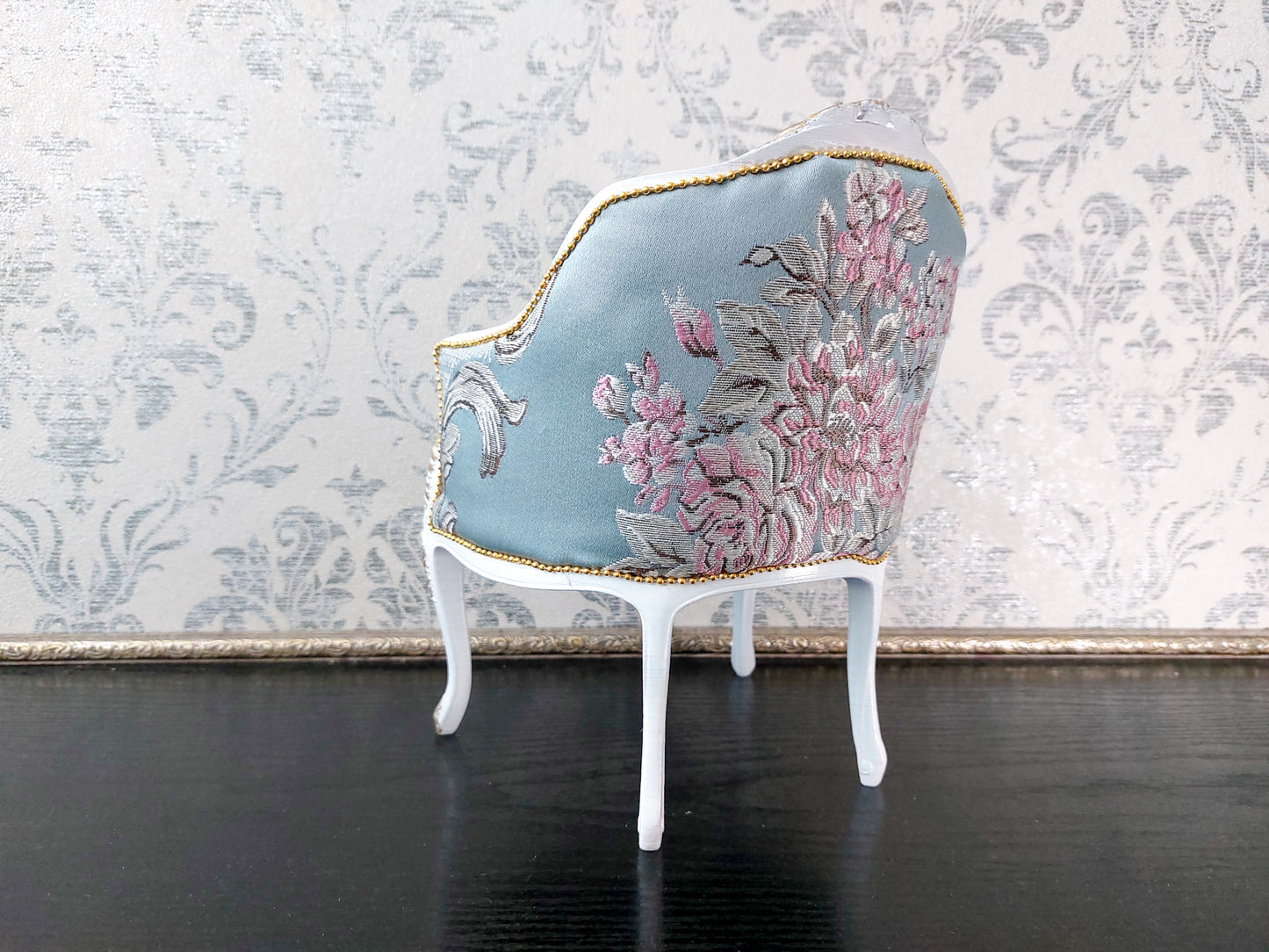 Reserved - 1/4 French armchair white & blue