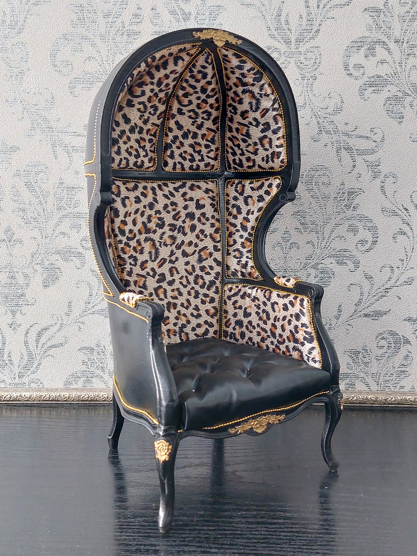 Versaille dome chair, black & leopard print
