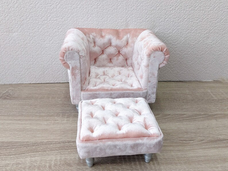Chesterfield armchair with ottoman, pink velvet