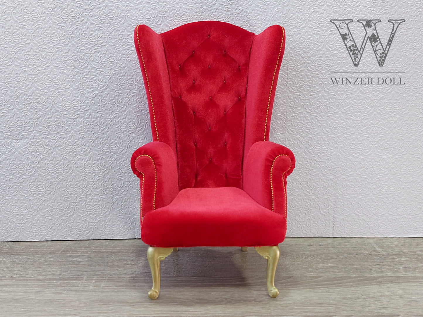 Chesterfield queen chair, red velvet
