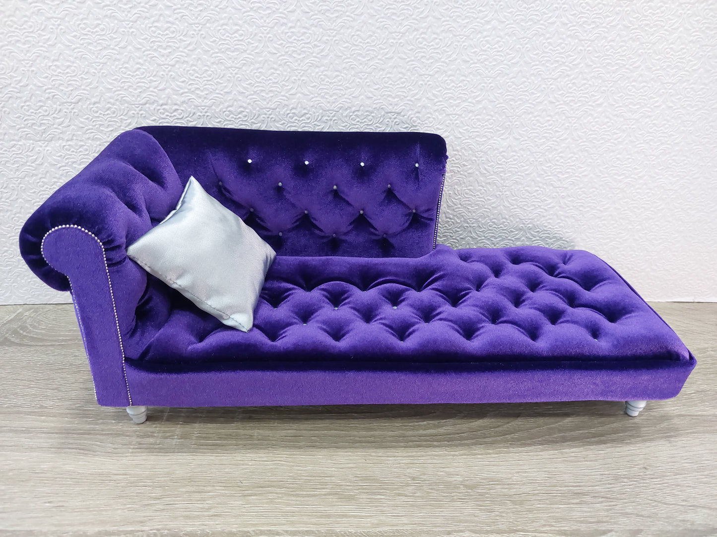 Chesterfield chaise lounge, purple velvet