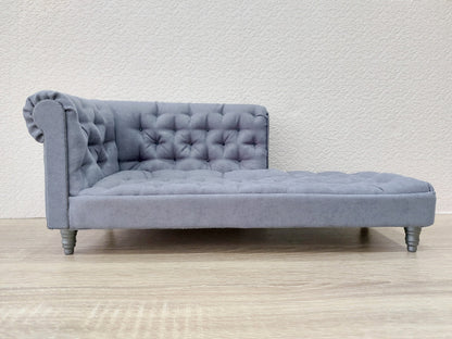 Chesterfield chaise lounge, gray