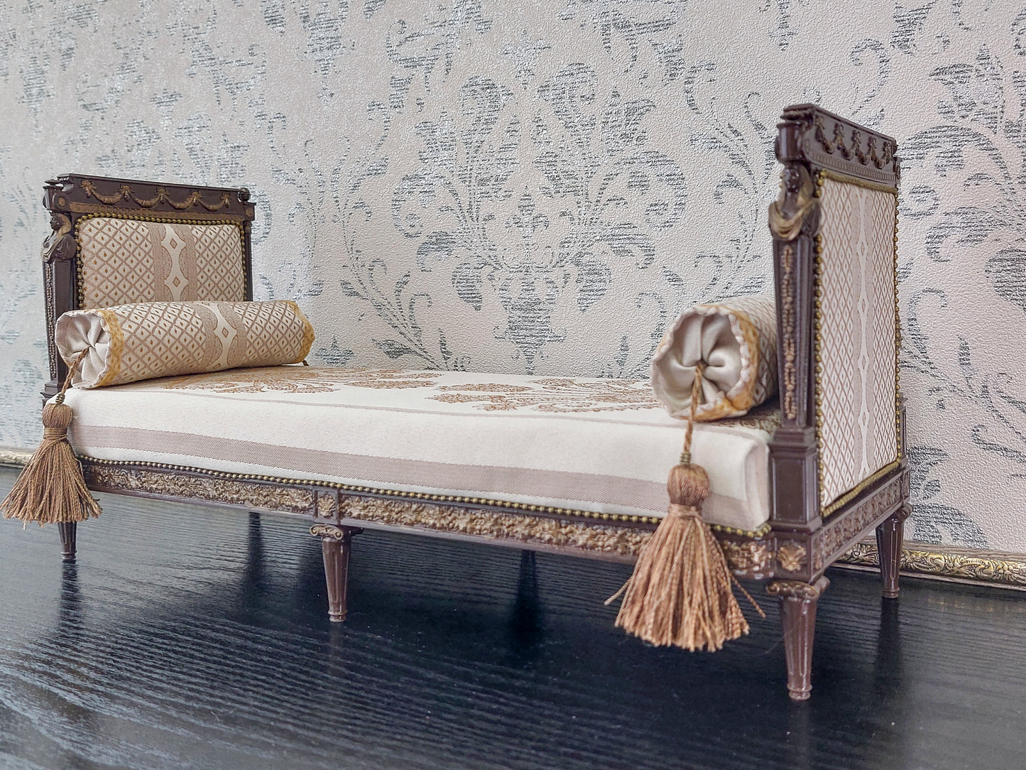 Classical french daybed for dolls, brown & beige