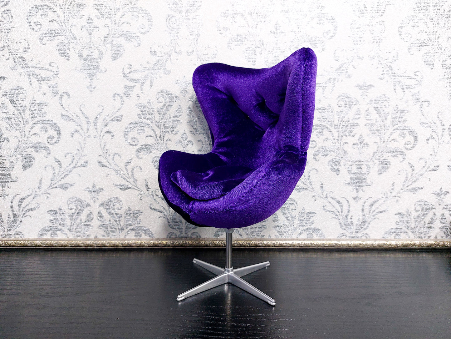 Egg chair, purple velvet