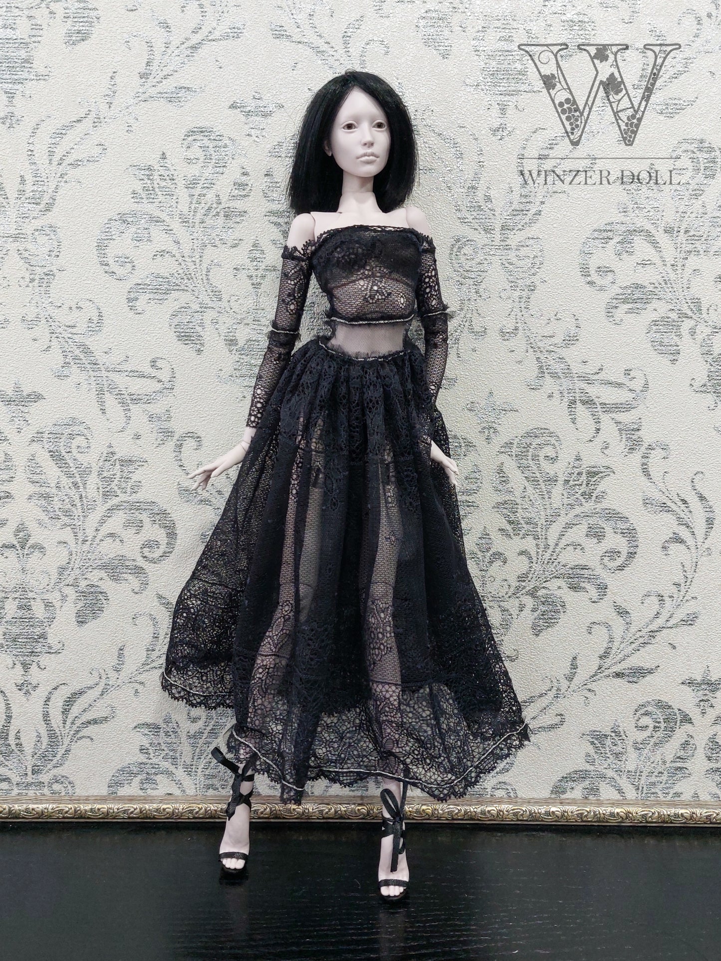 Lace dress, black