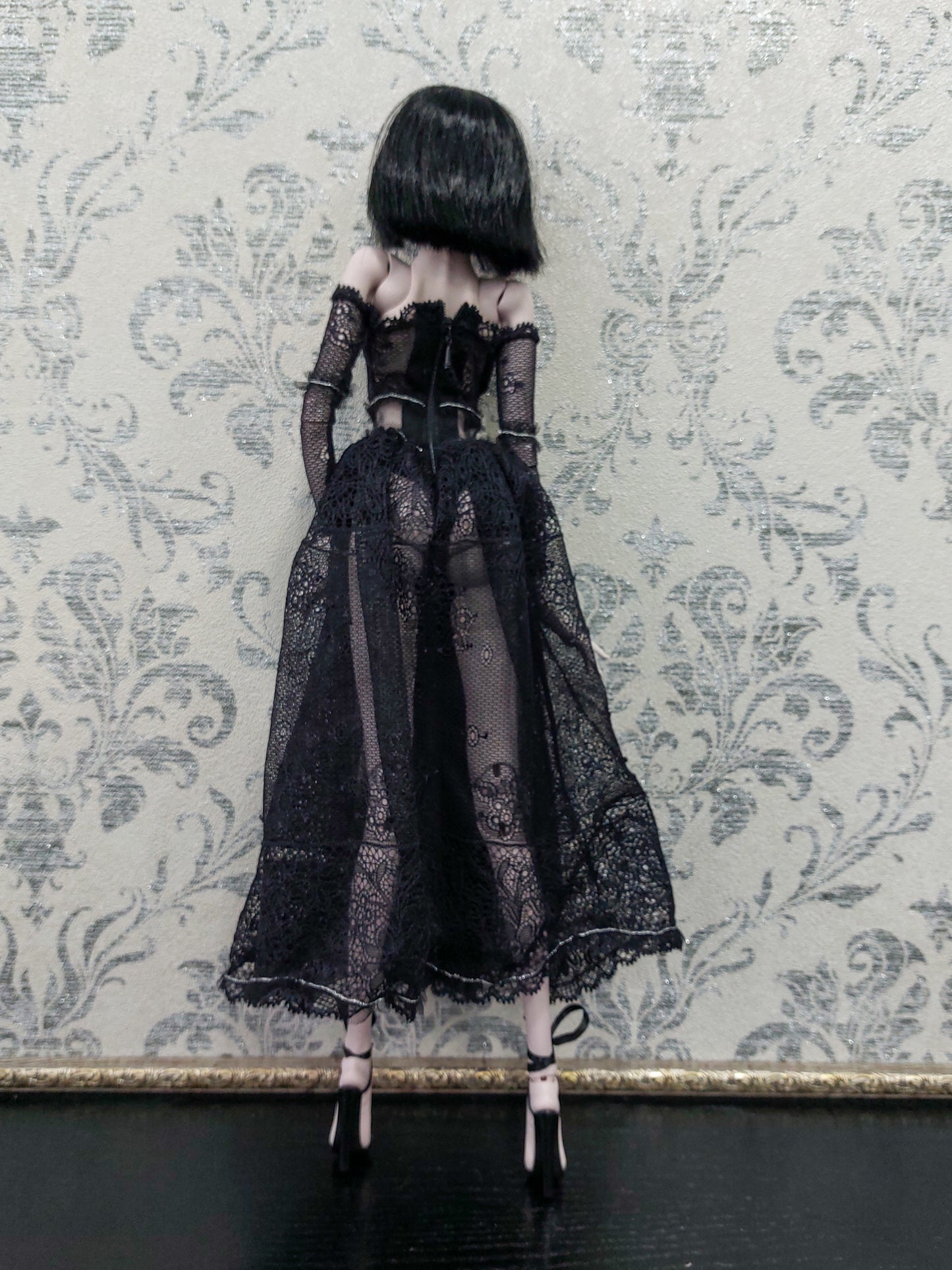 Lace dress, black