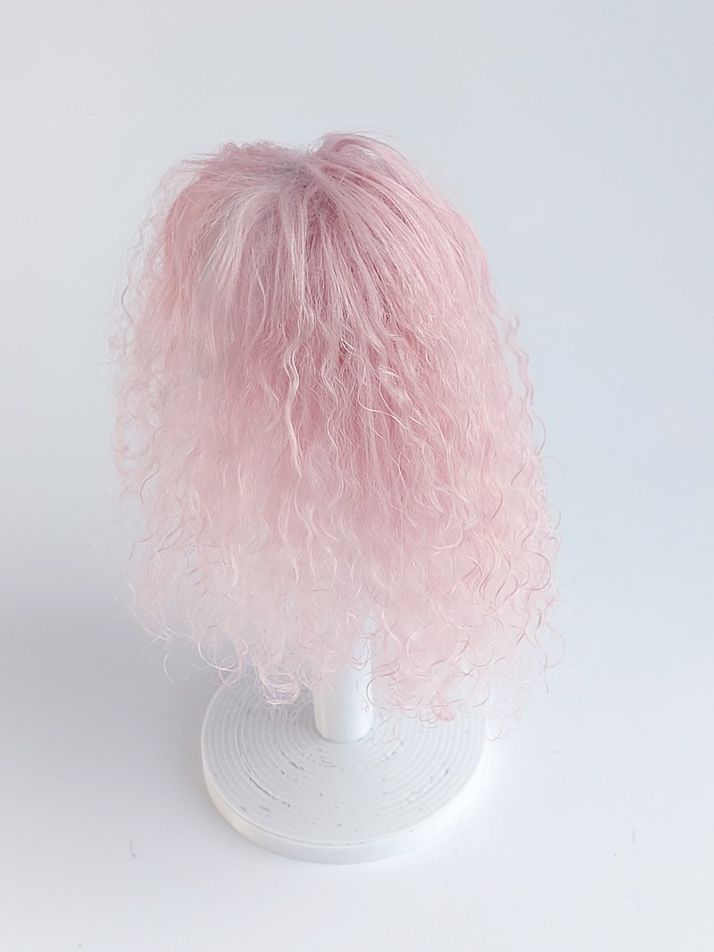 Wig wavy, pink, lamb fur
